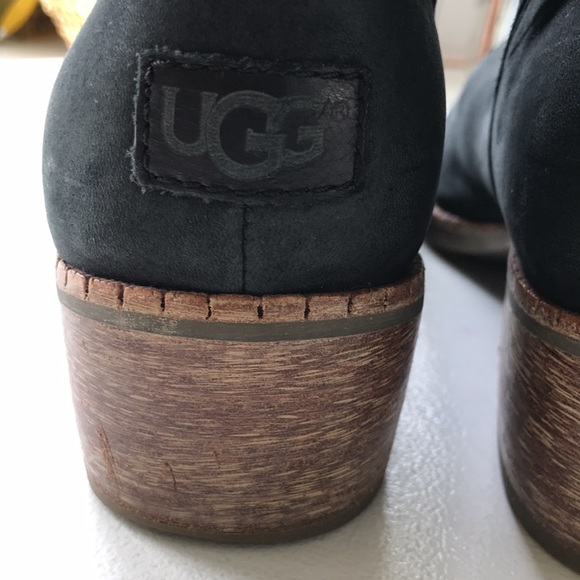 UGG Boots - Picture 7 of 16